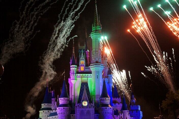 10-Best-Things-to-Do-in-Orlando-at-Night-Disney-Fireworks