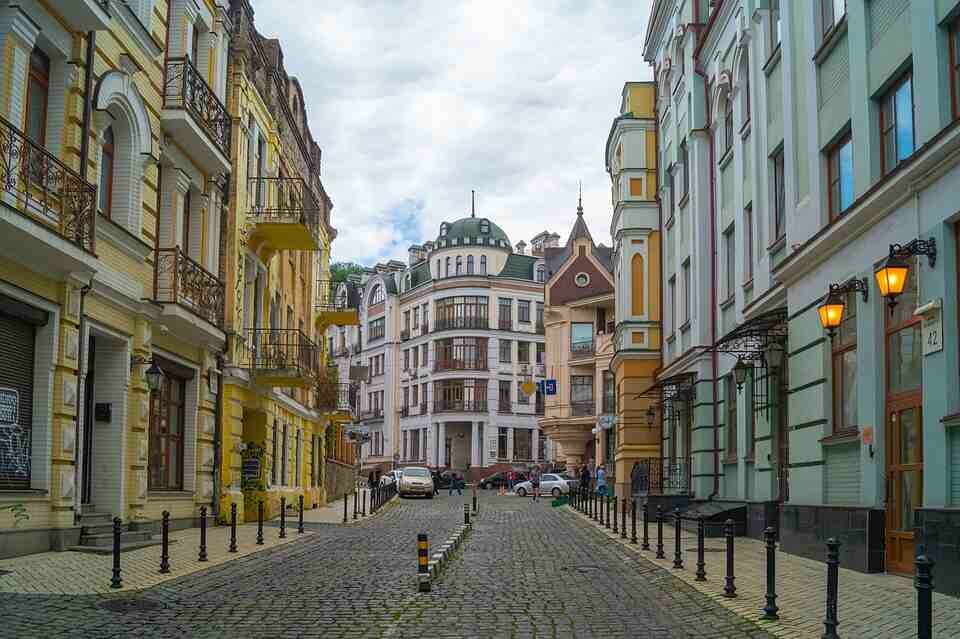 5 Landmarks And Places To See In Kiev