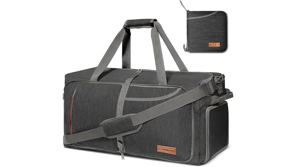 spacious duffel with compartment