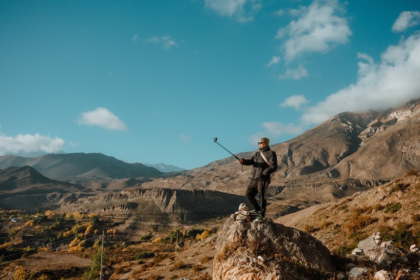 portable travel friendly selfie sticks