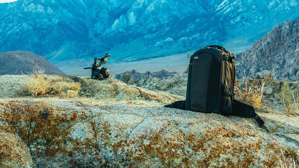 essential travel camera bags